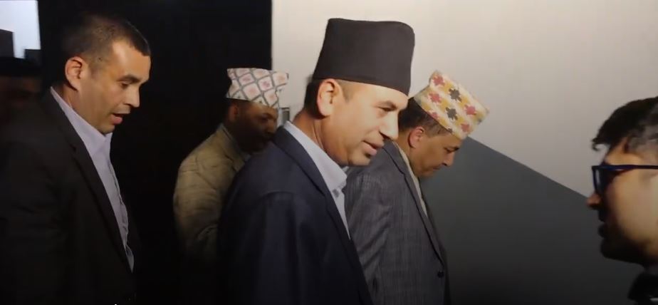 संसदीय सर्वोच्चतामाथि धावा बोल्दै मुख्यसचिव र सचिवहरुः कुलिङ पिरियडको प्रावधान हटाउन संसदीय नेतृत्वमाथि दबाब